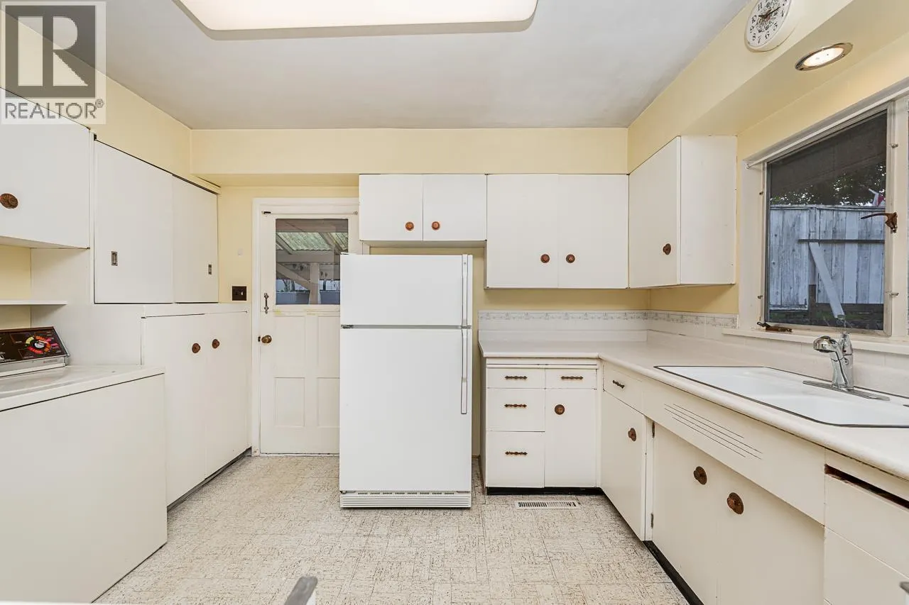 723 HANDSWORTH ROAD