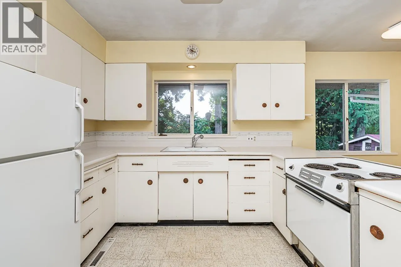 723 HANDSWORTH ROAD