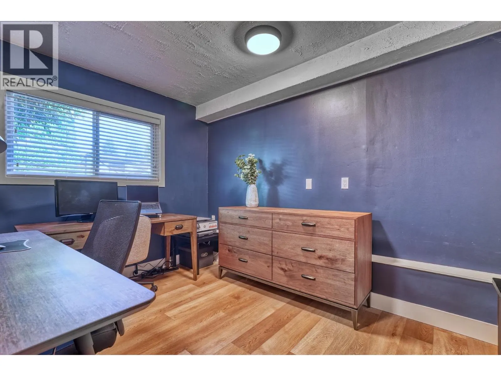 3848 CLEMATIS CRESCENT