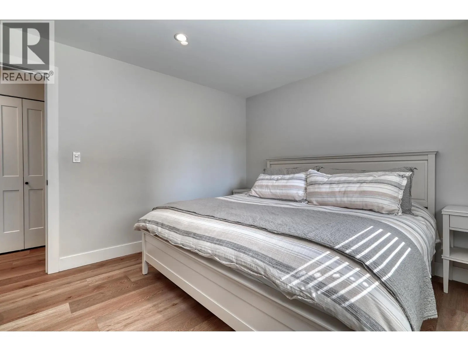3848 CLEMATIS CRESCENT