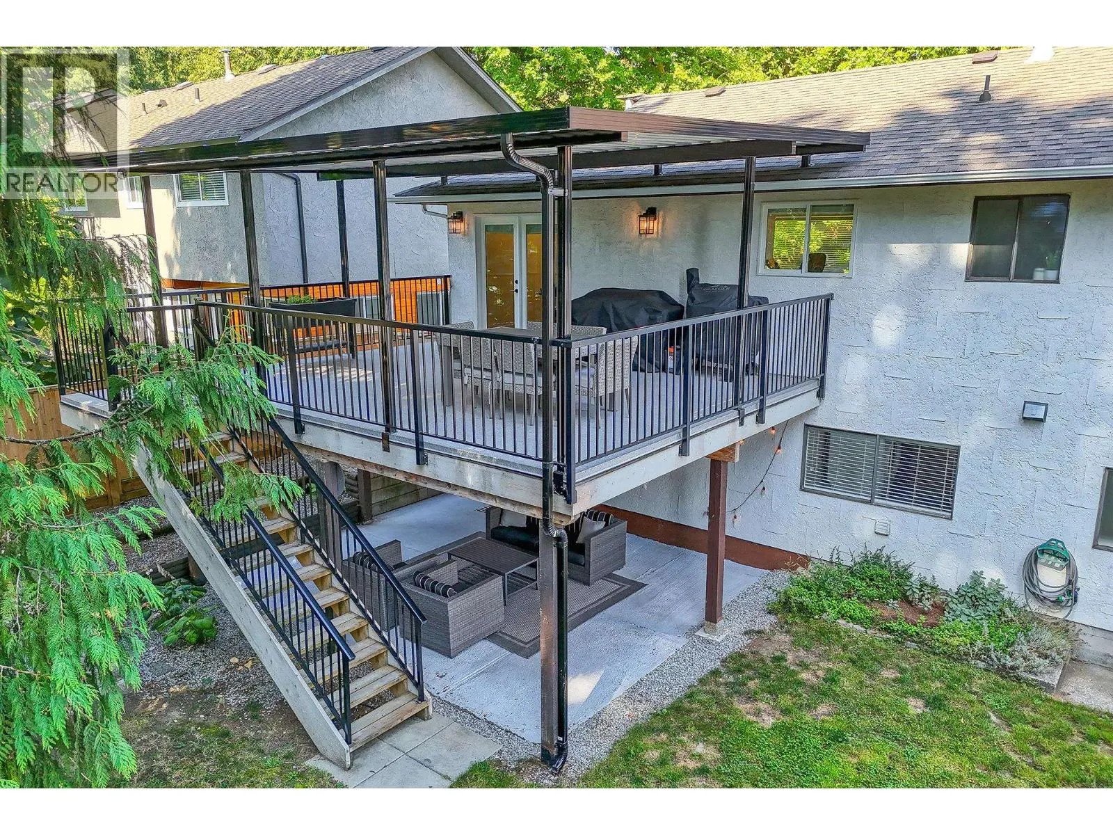 3848 CLEMATIS CRESCENT