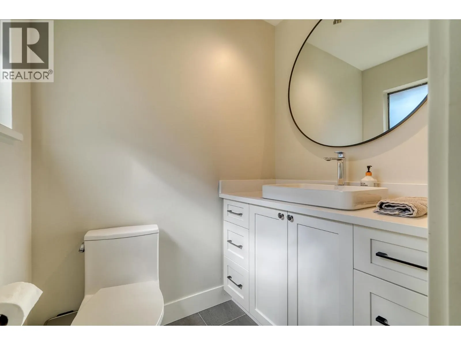 3848 CLEMATIS CRESCENT