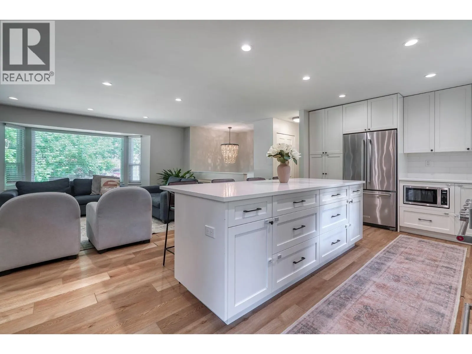 3848 CLEMATIS CRESCENT