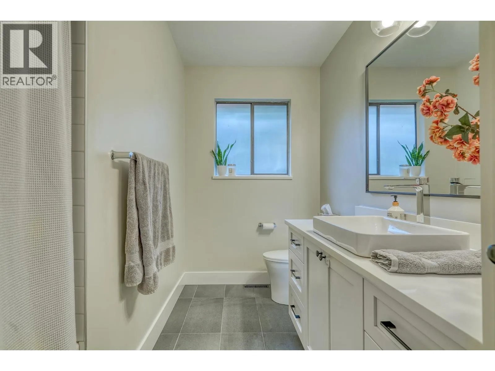 3848 CLEMATIS CRESCENT
