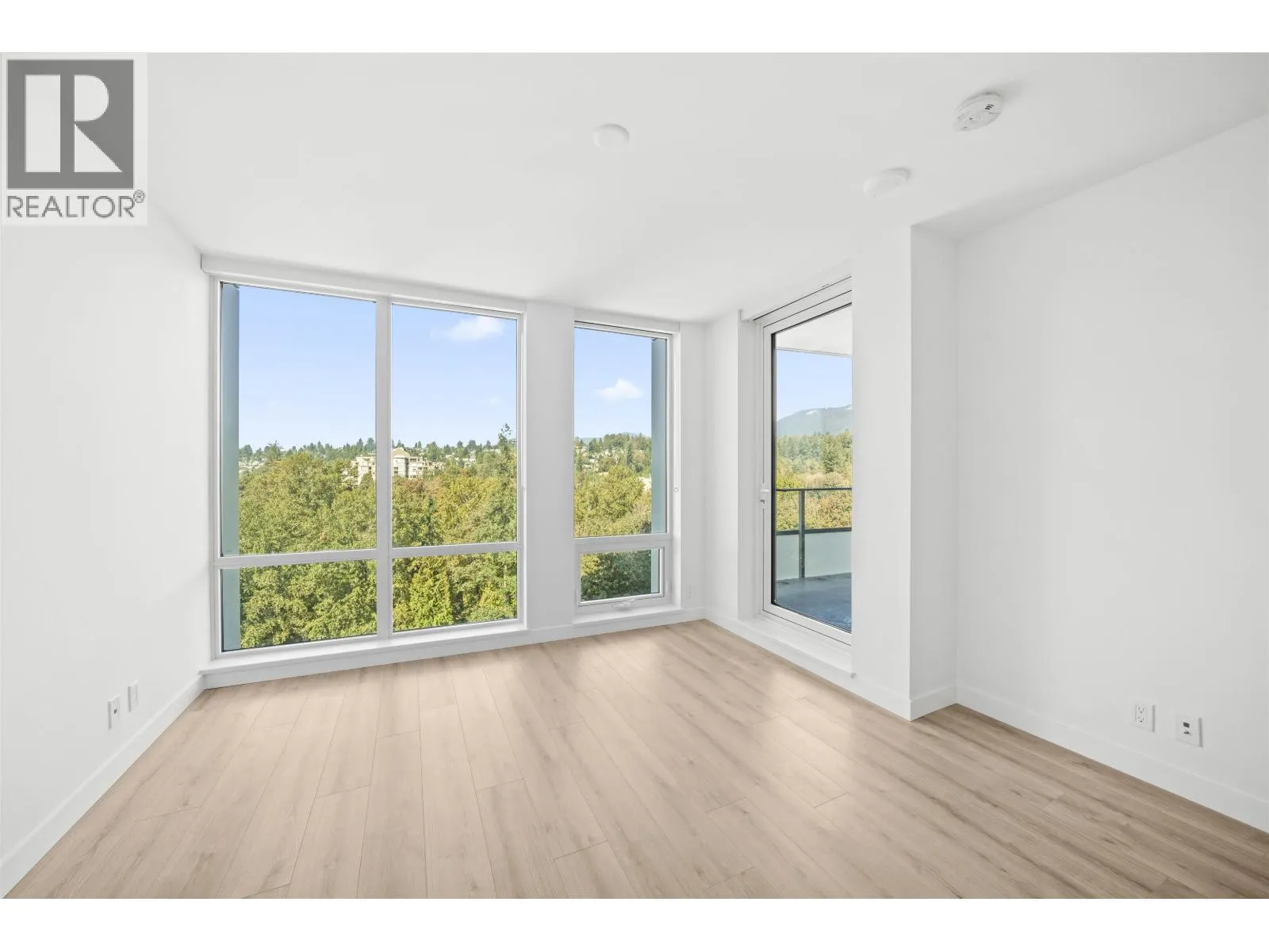 1500 FERN STREET