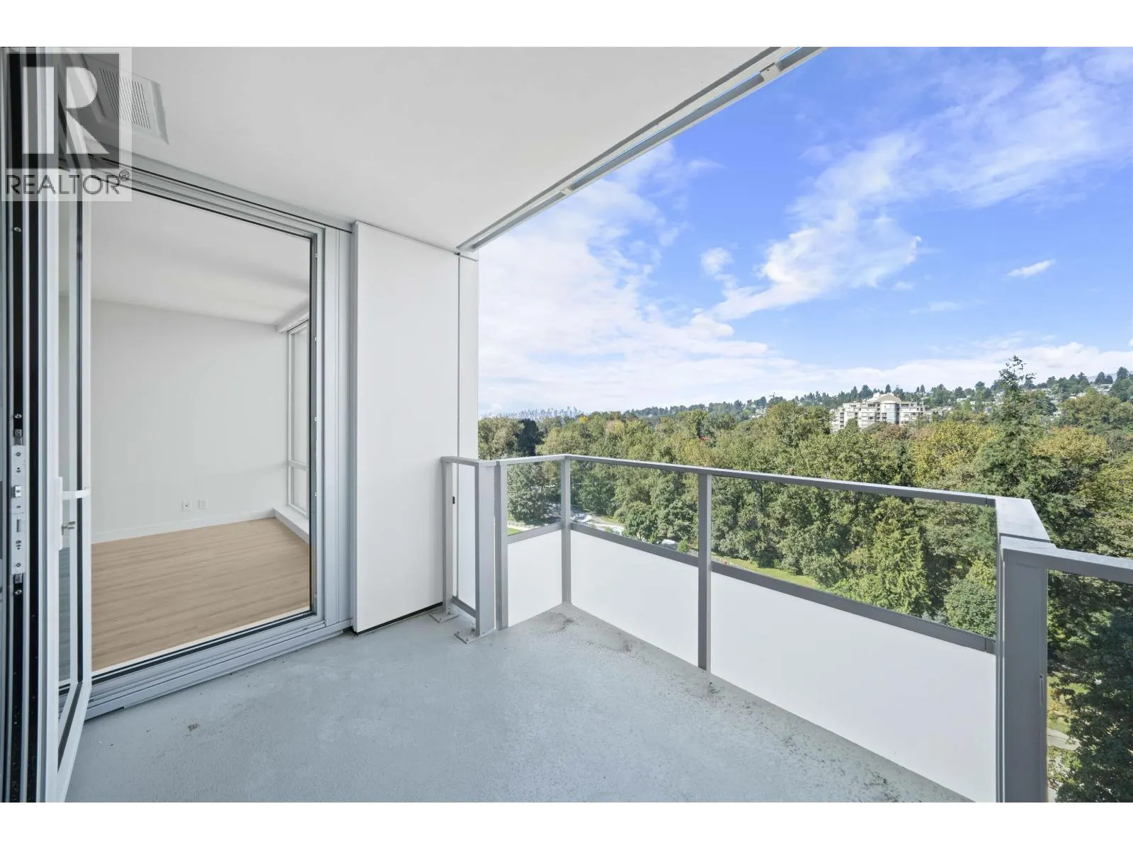 1500 FERN STREET