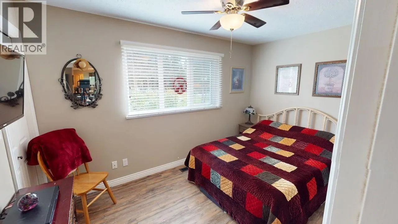 5270 MACKAY CRESCENT