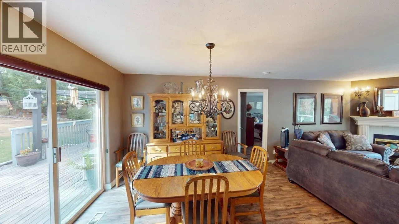 5270 MACKAY CRESCENT