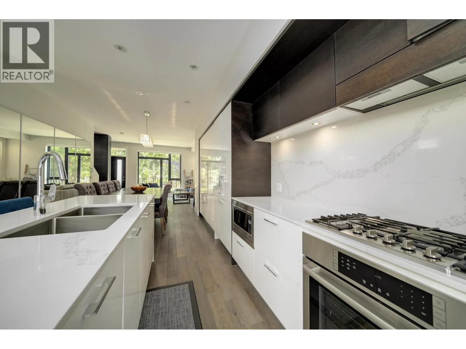 7358 GRANVILLE STREET