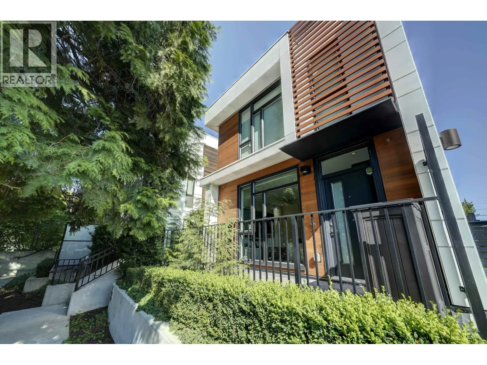 7358 GRANVILLE STREET