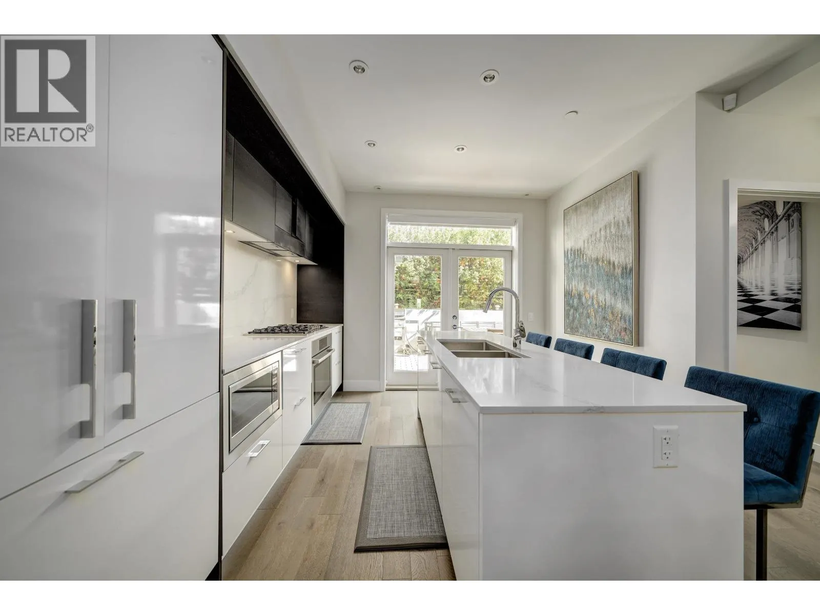 7358 GRANVILLE STREET