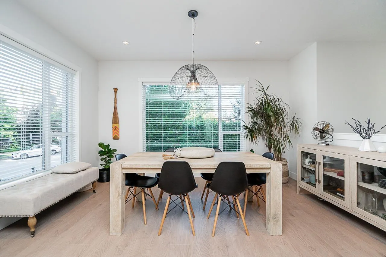 235 2218 OAK MEADOWS DRIVE