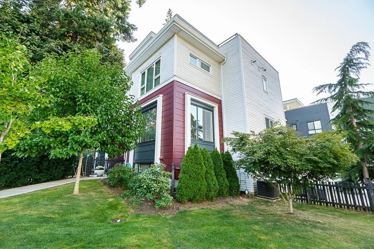 235 2218 OAK MEADOWS DRIVE