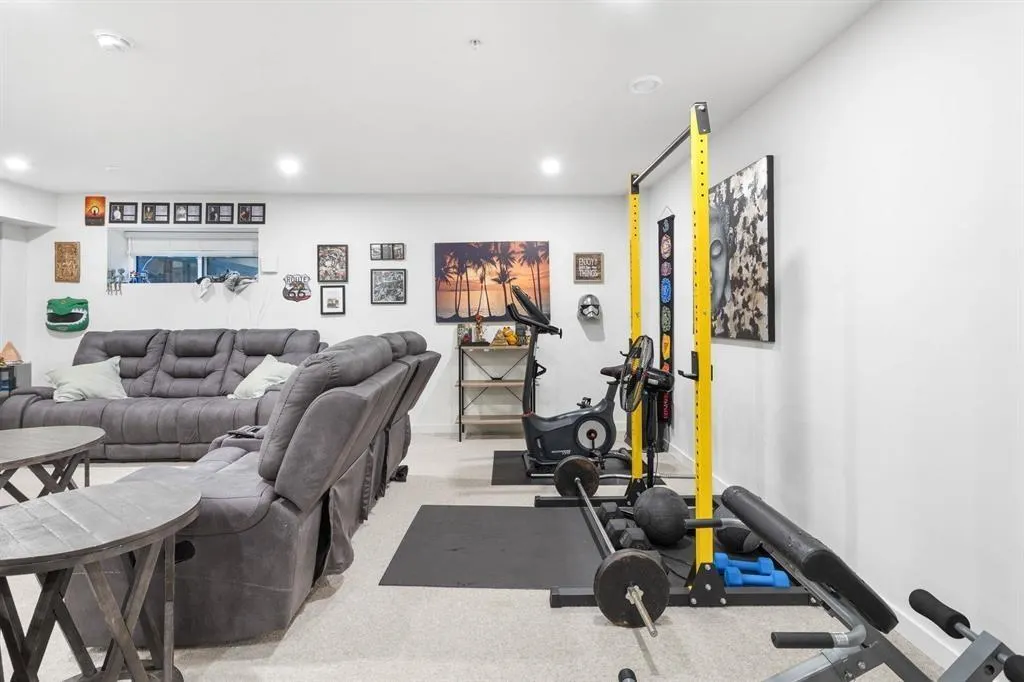 87 7967 197 STREET