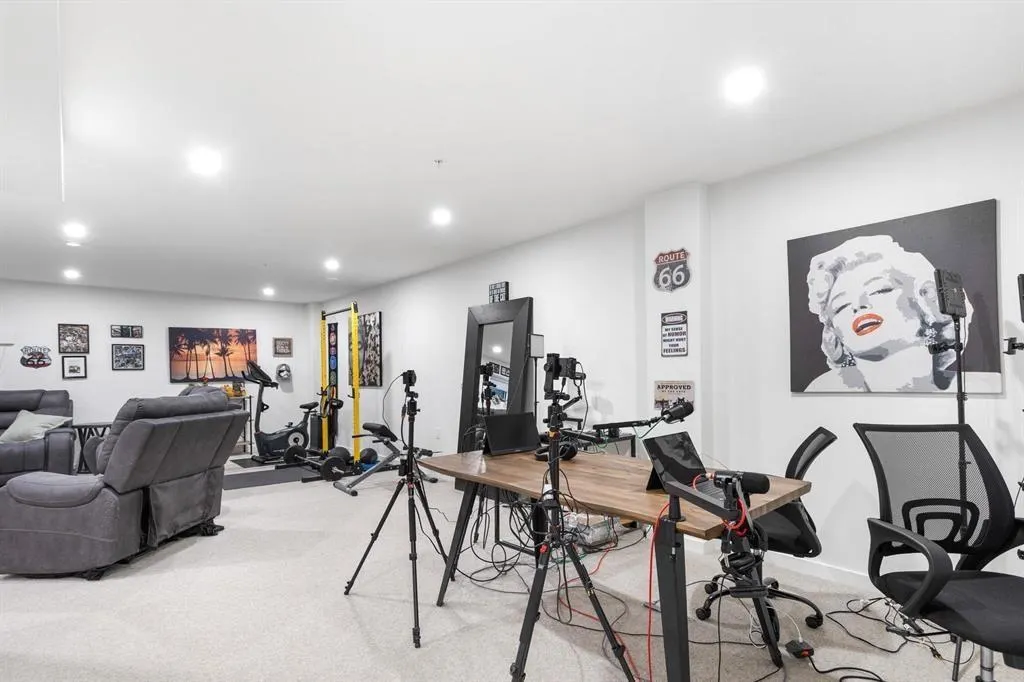 87 7967 197 STREET
