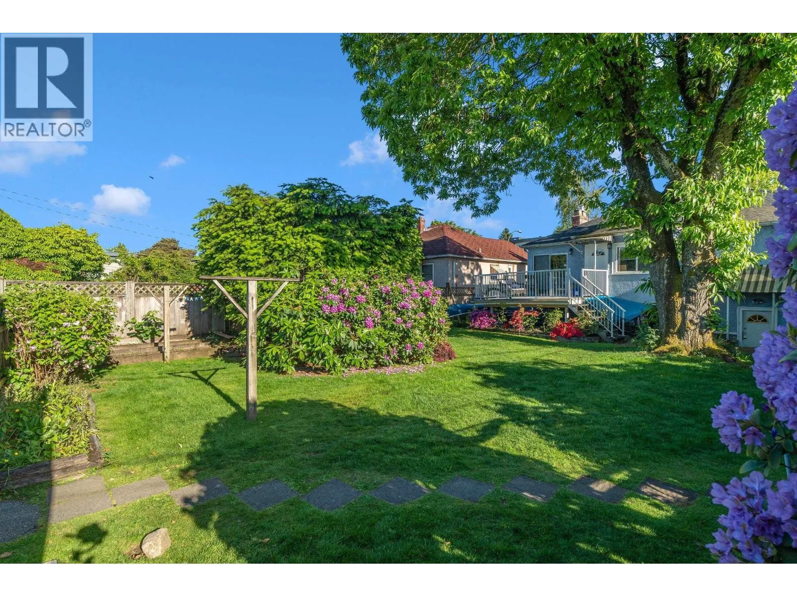 275 W KING EDWARD AVENUE