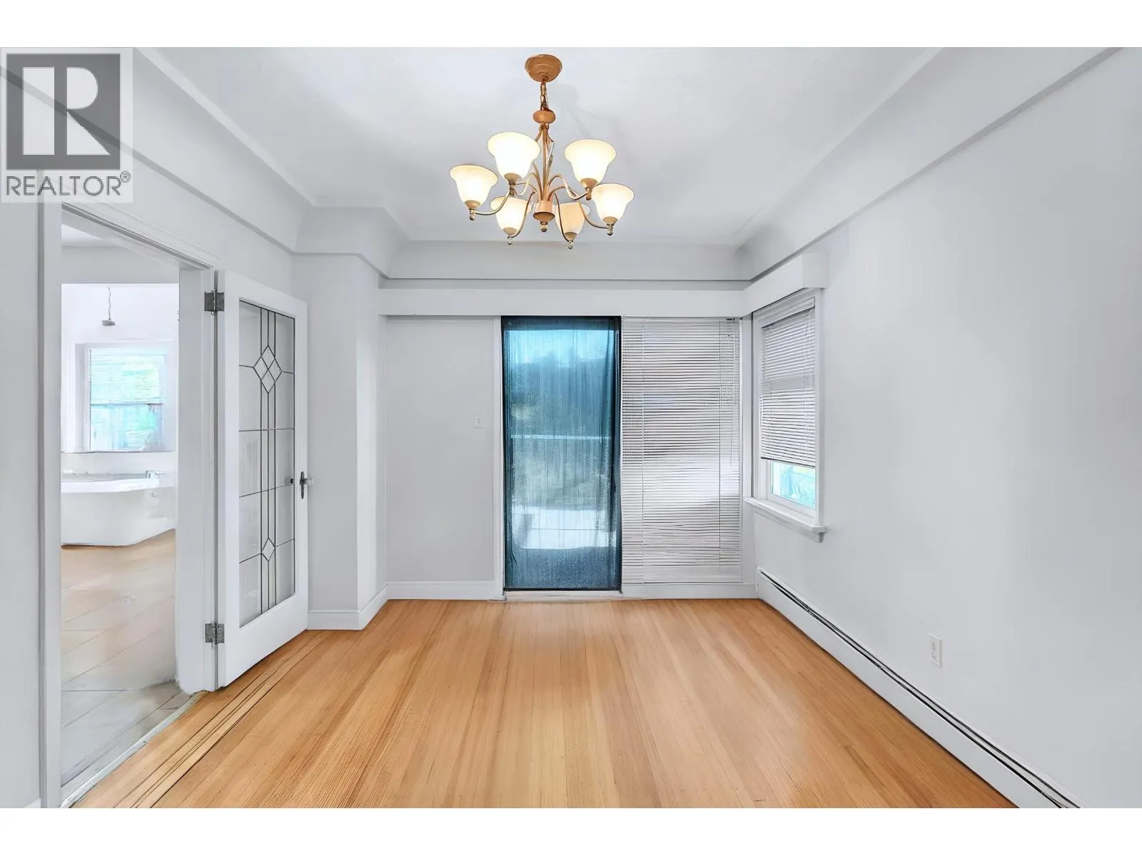 275 W KING EDWARD AVENUE