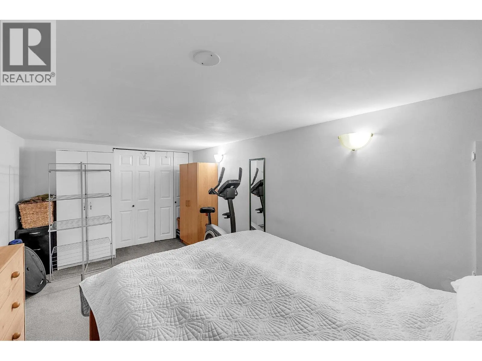 275 W KING EDWARD AVENUE