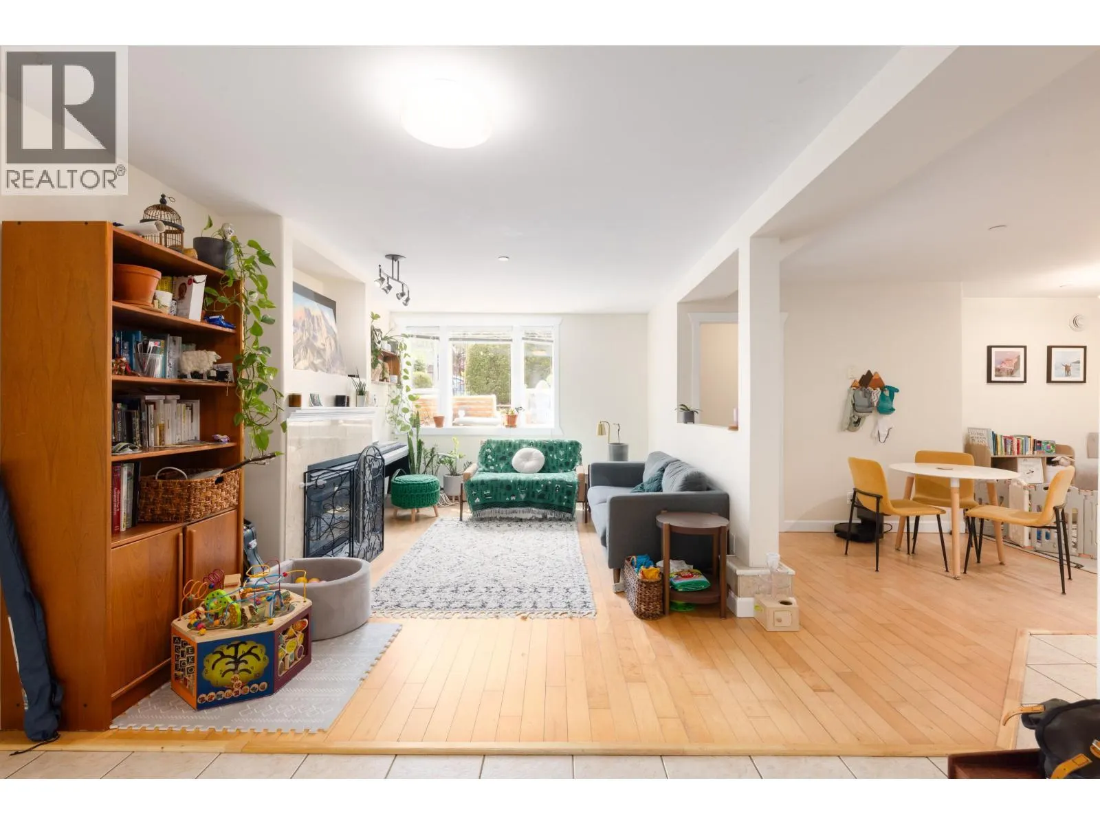 151 W 14TH AVENUE
