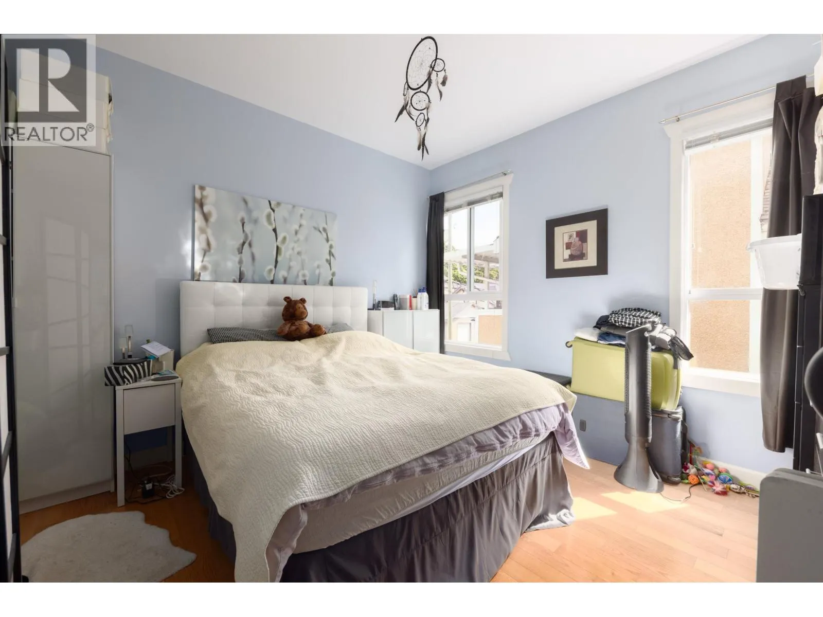 151 W 14TH AVENUE