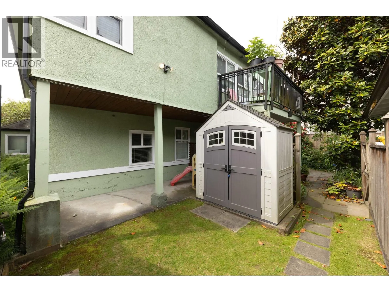 151 W 14TH AVENUE