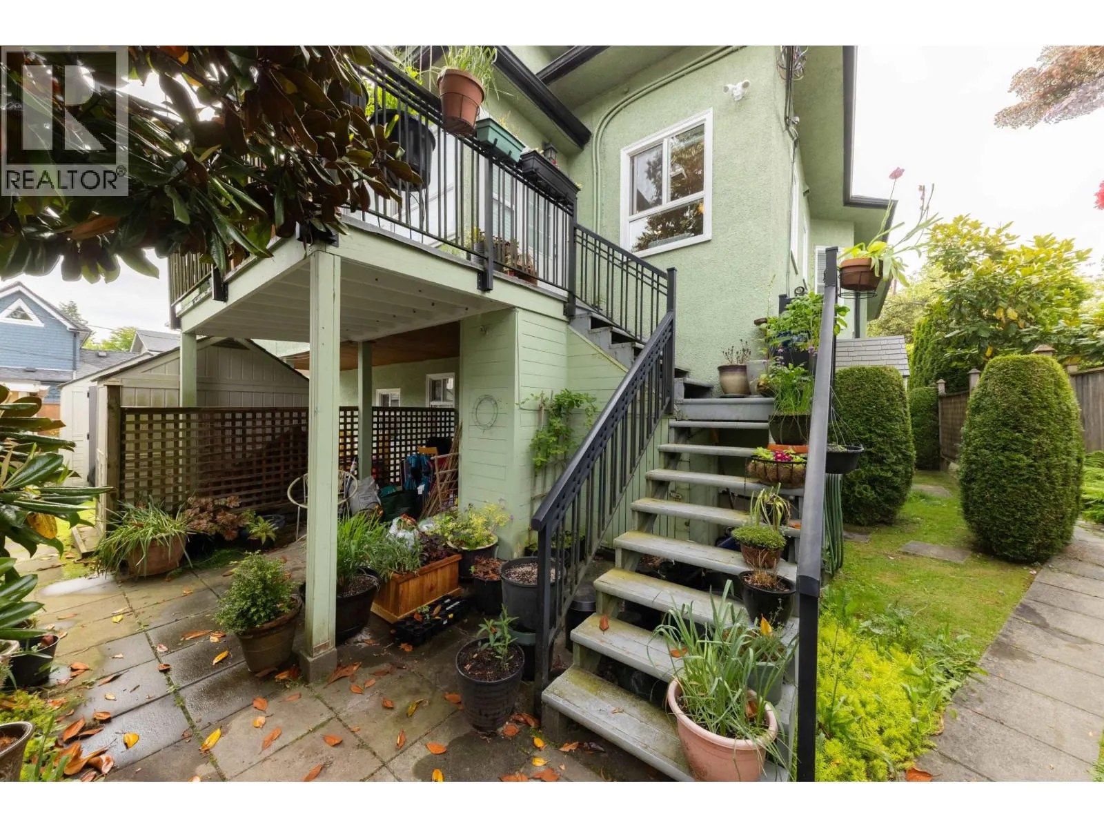 151 W 14TH AVENUE