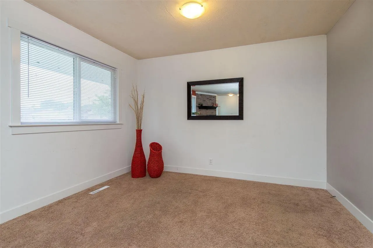46598 MACKEN AVENUE|Chilliwack Proper East