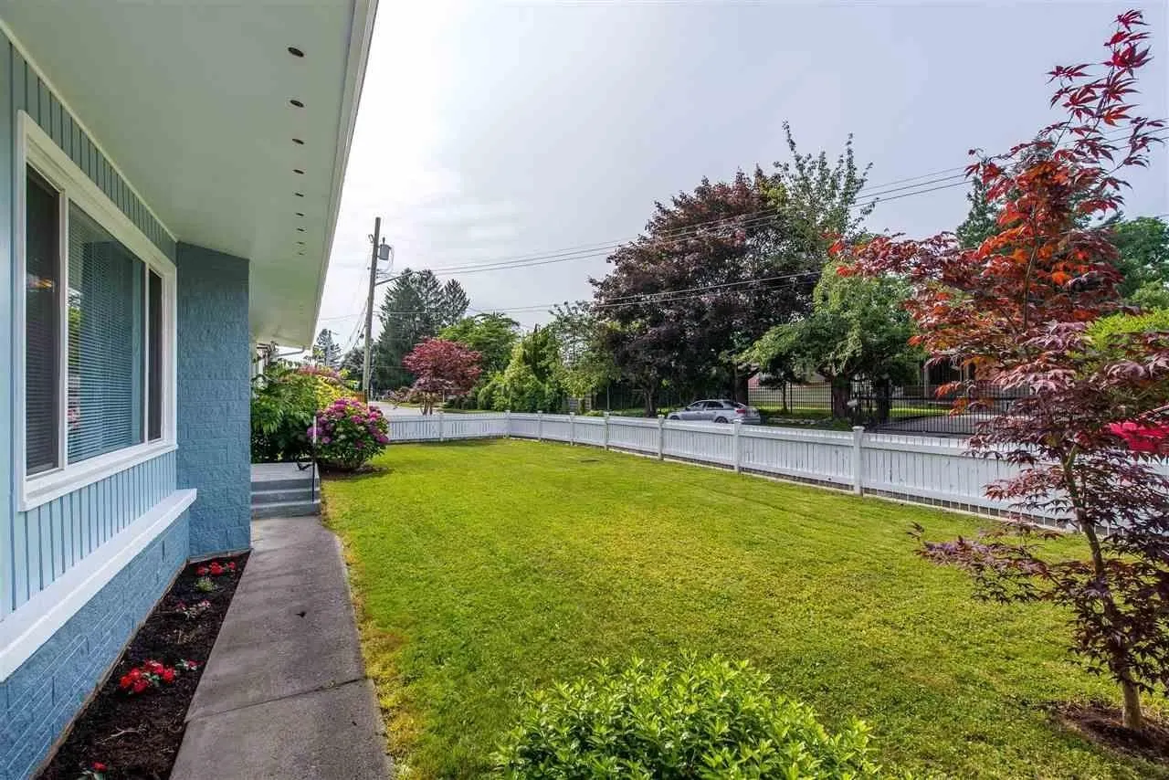 46598 MACKEN AVENUE|Chilliwack Proper East