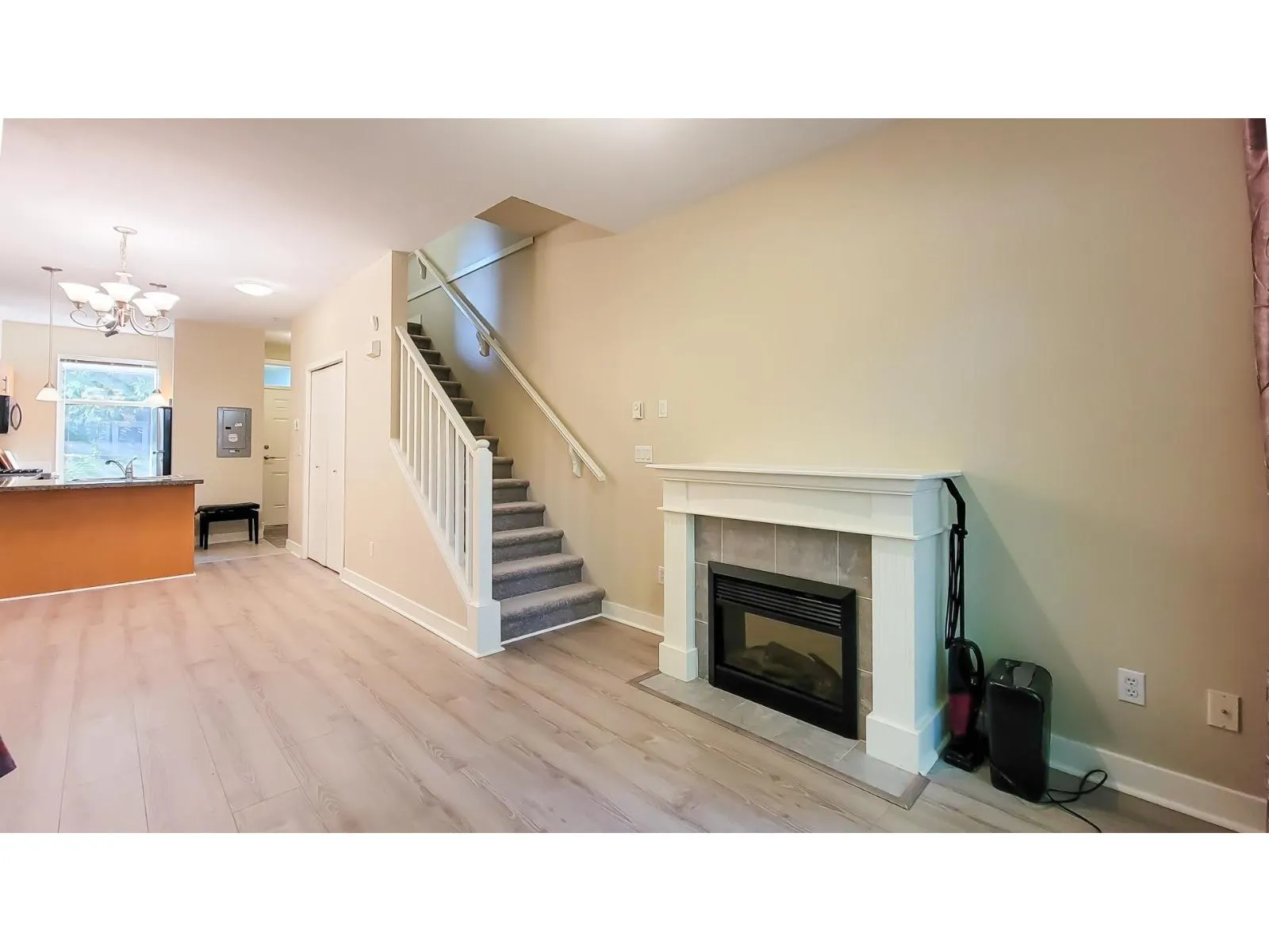 47 15353 100 AVENUE