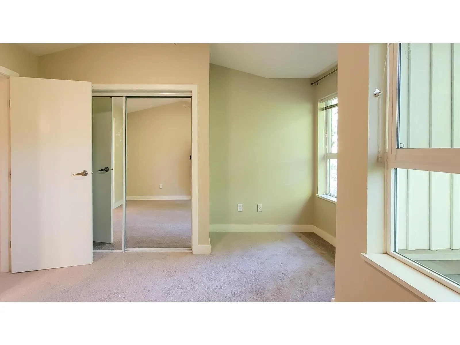 47 15353 100 AVENUE