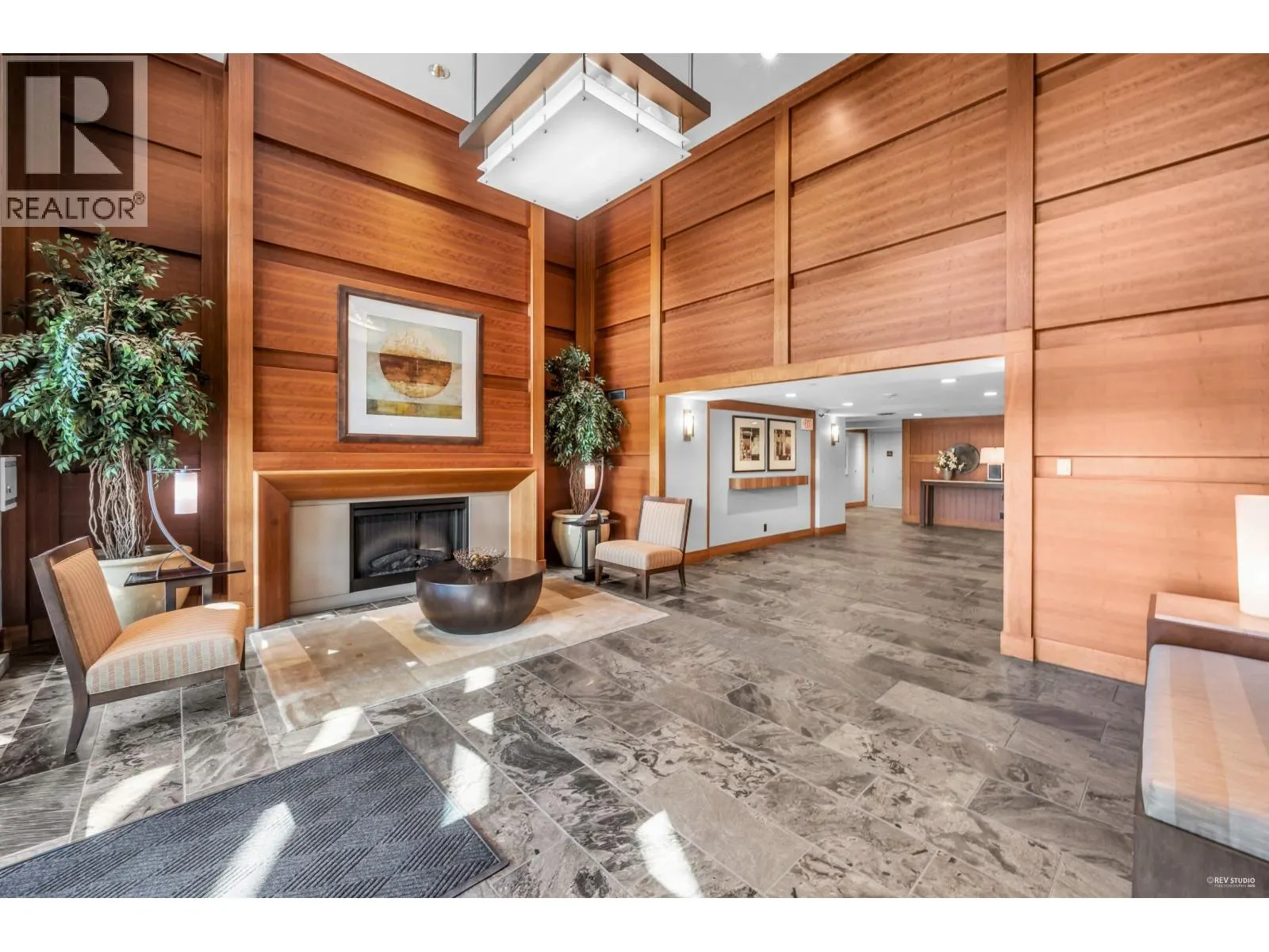 401 3315 CYPRESS PLACE