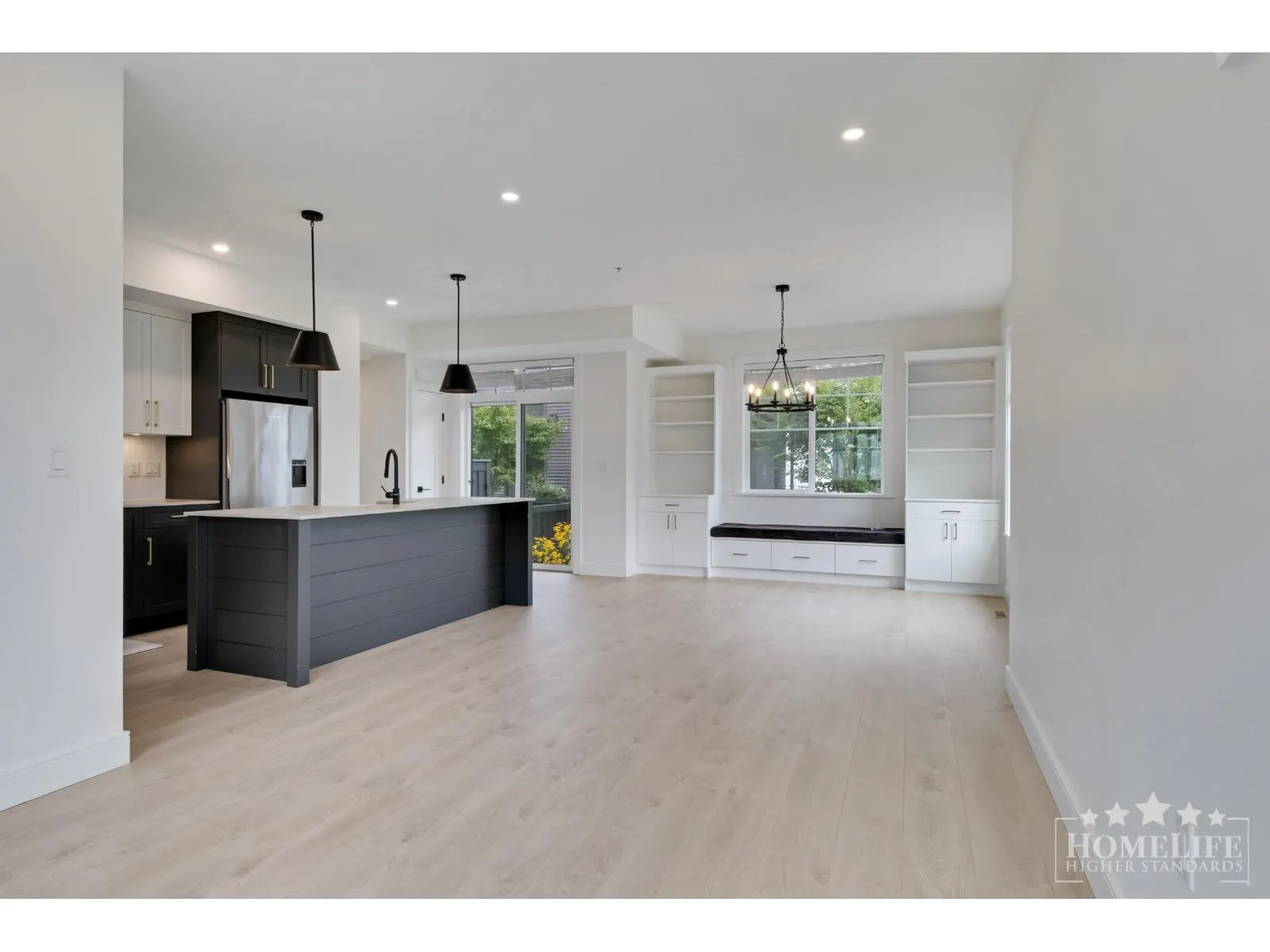 73 7967 197 STREET