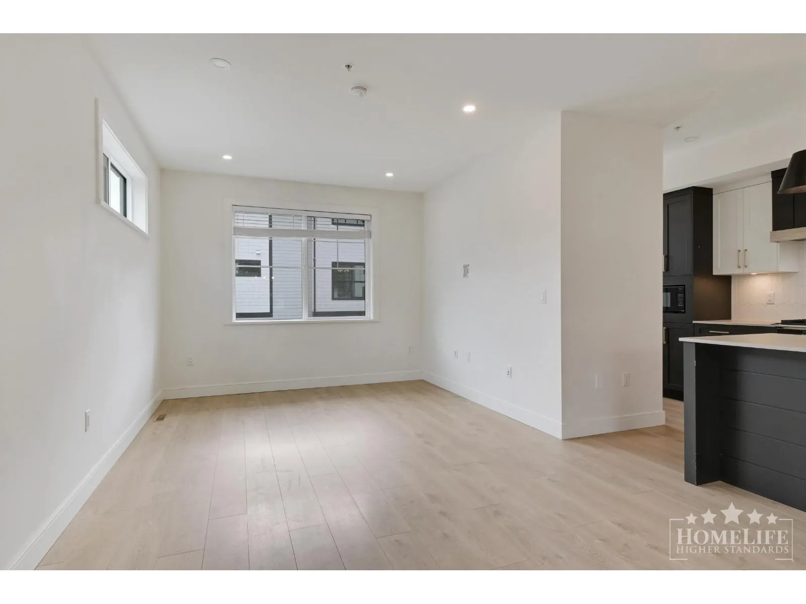 73 7967 197 STREET