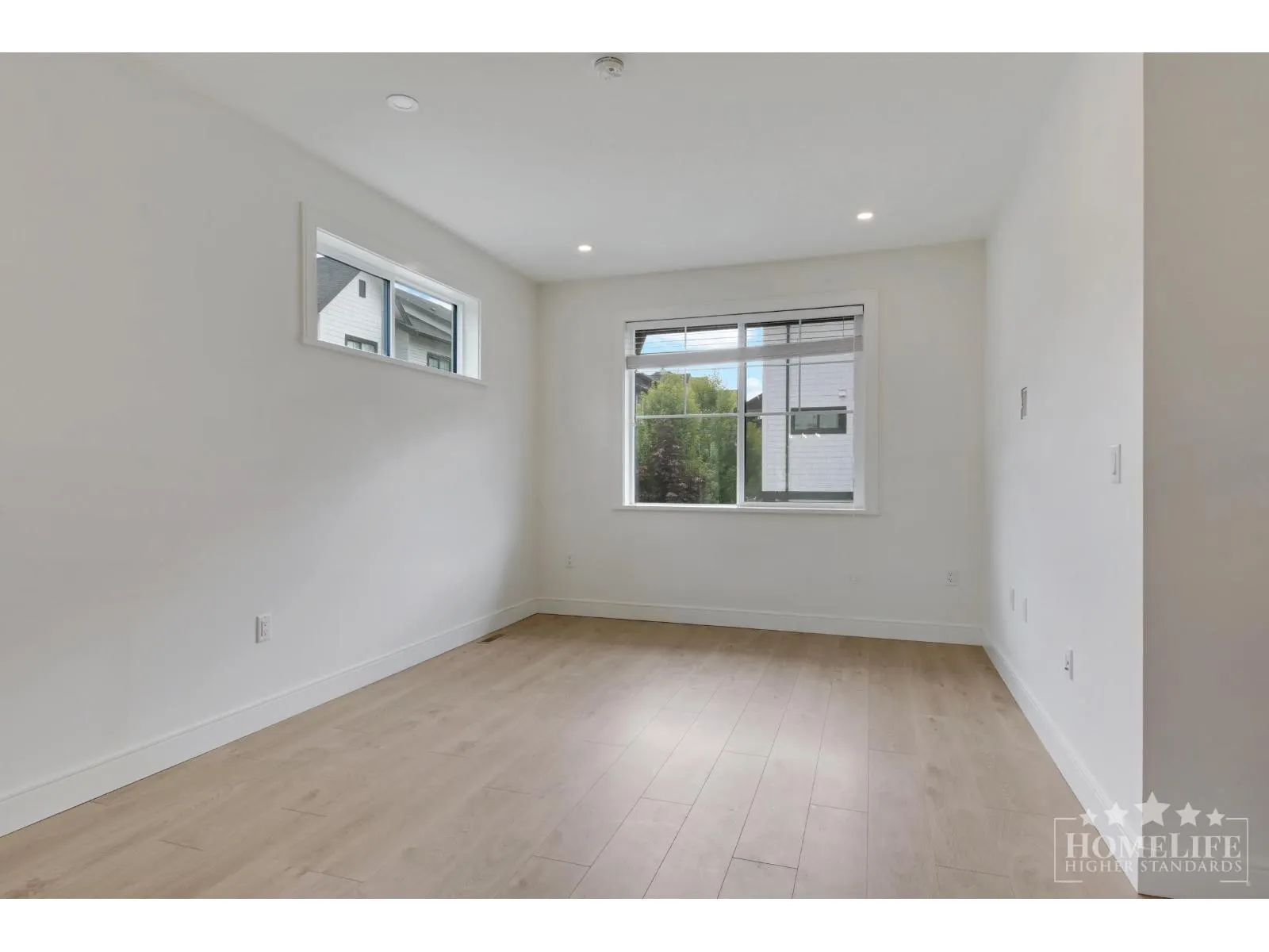 73 7967 197 STREET