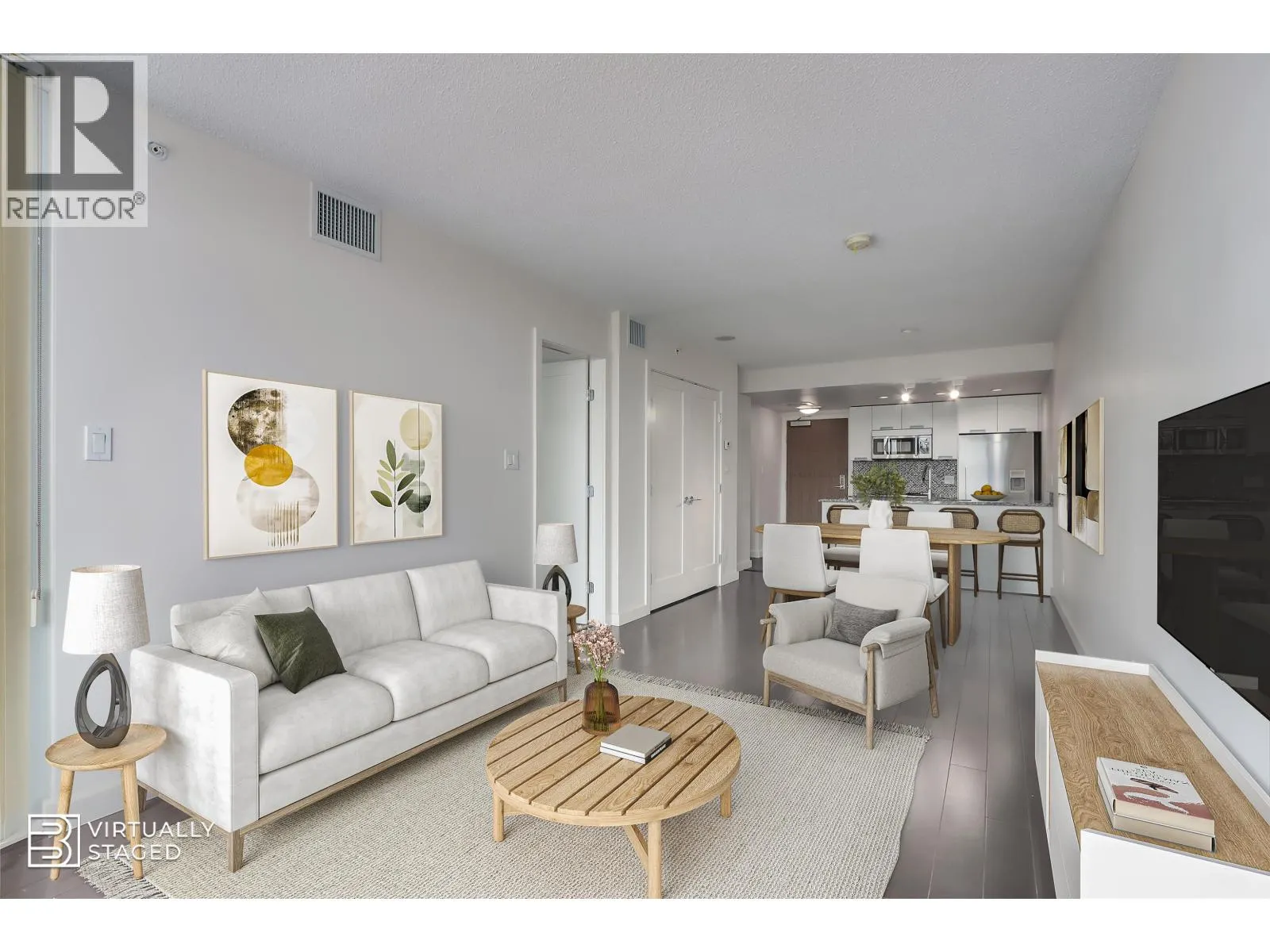 768 2080 W BROADWAY