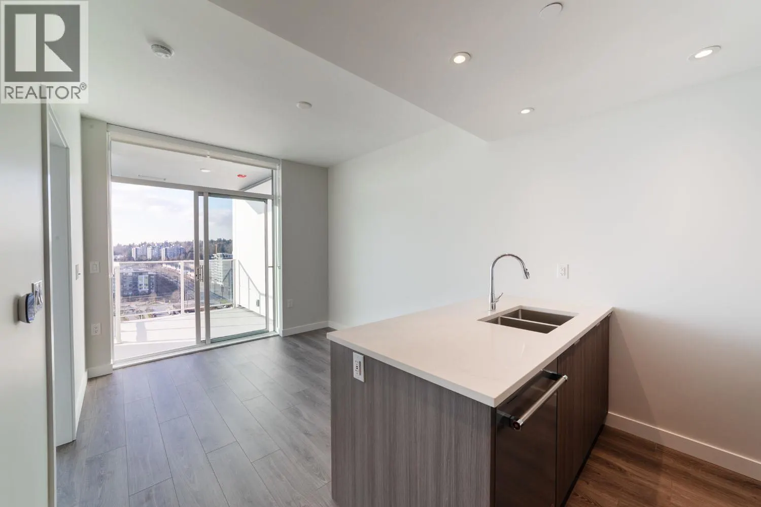 1403 3430 KENT AVENUE