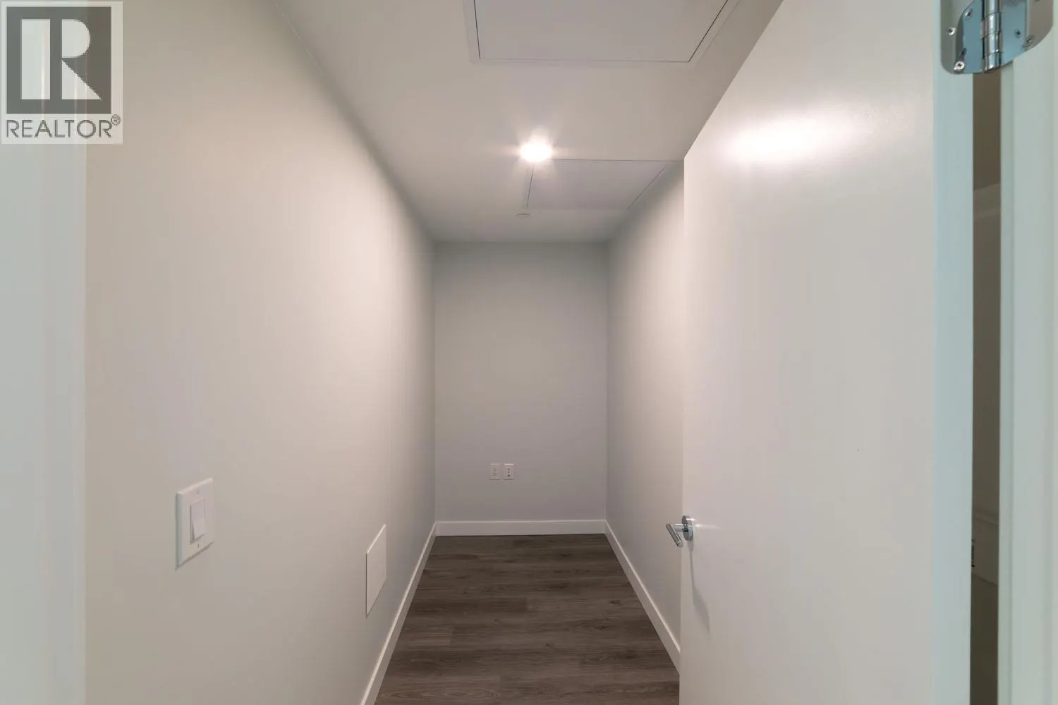1403 3430 KENT AVENUE