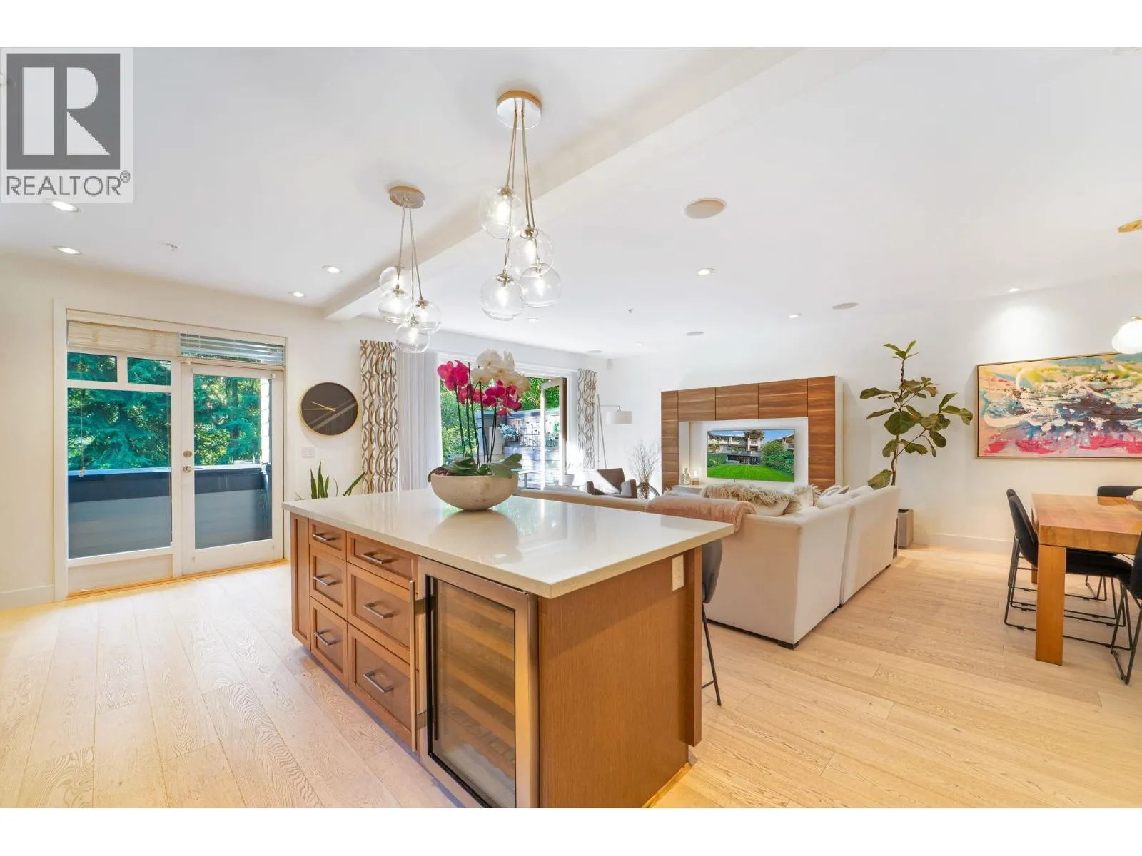 20 555 RAVEN WOODS DRIVE