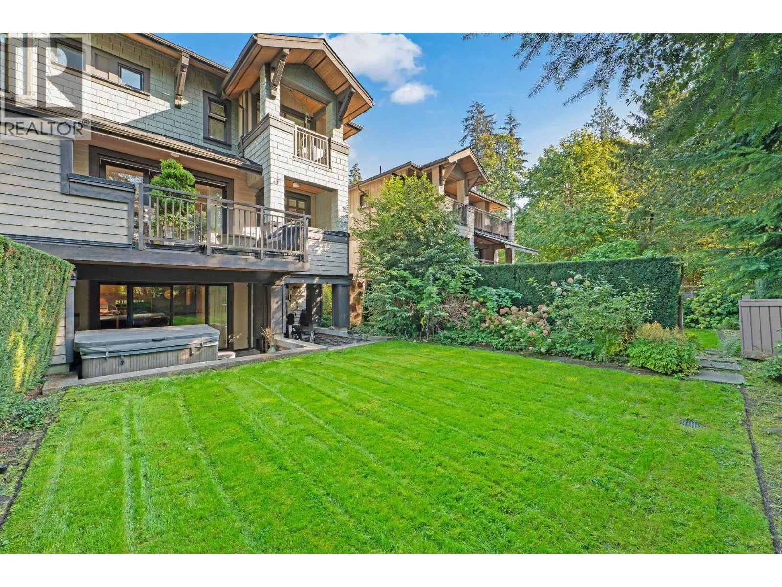 20 555 RAVEN WOODS DRIVE
