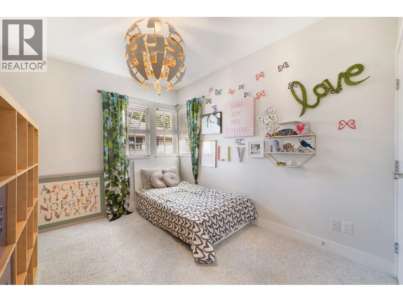 20 555 RAVEN WOODS DRIVE