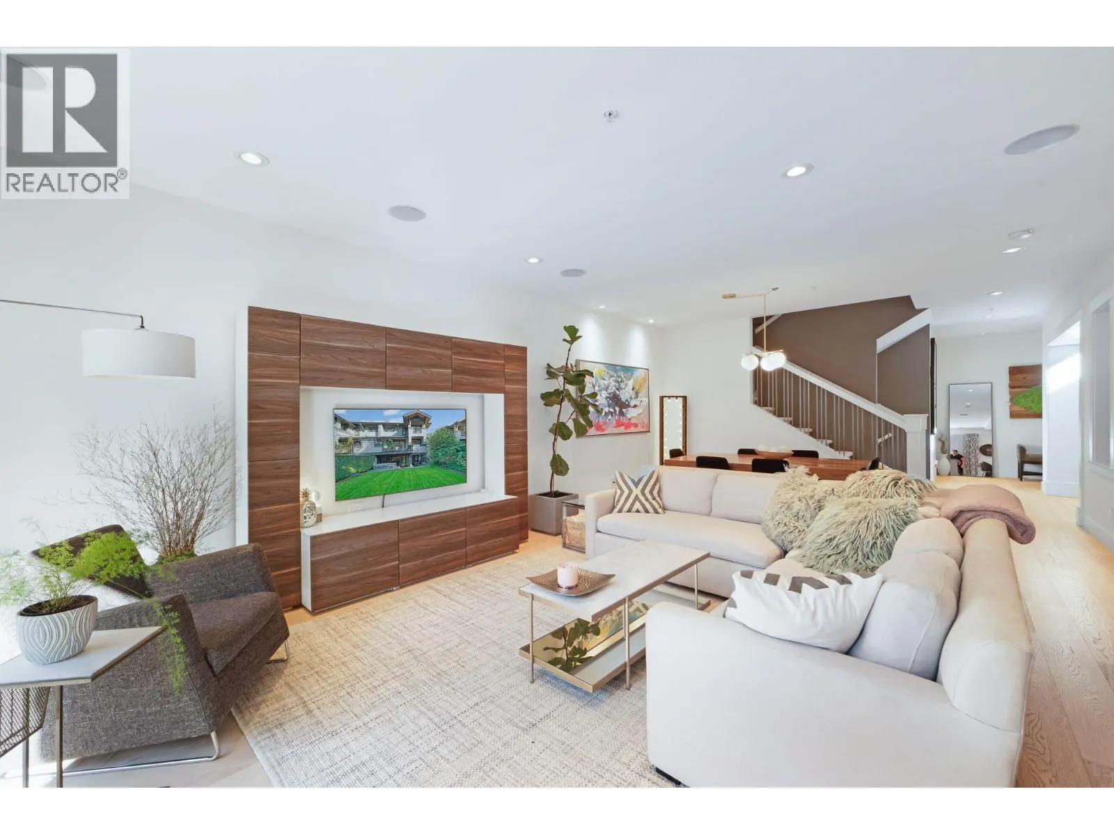 20 555 RAVEN WOODS DRIVE