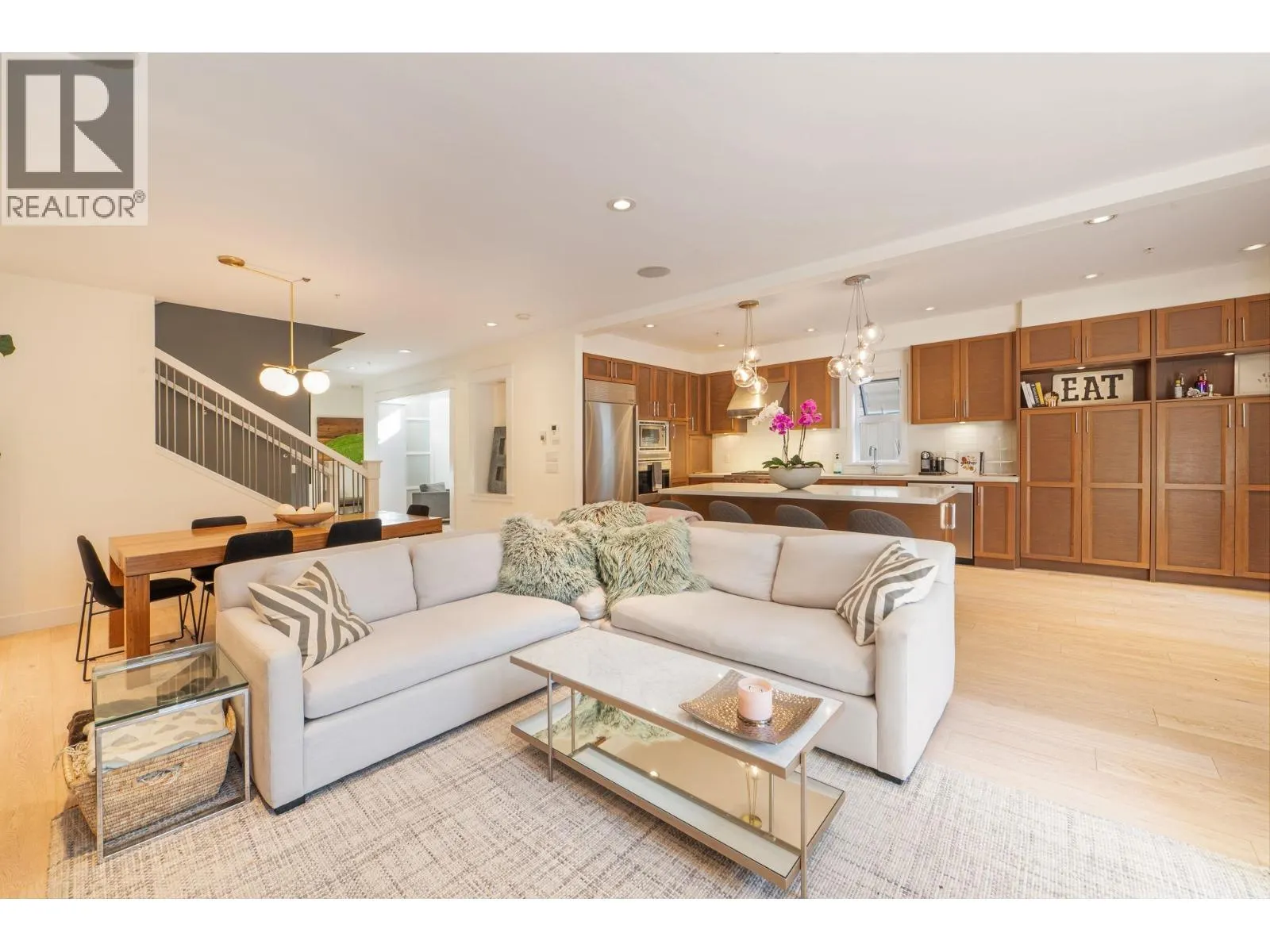 20 555 RAVEN WOODS DRIVE