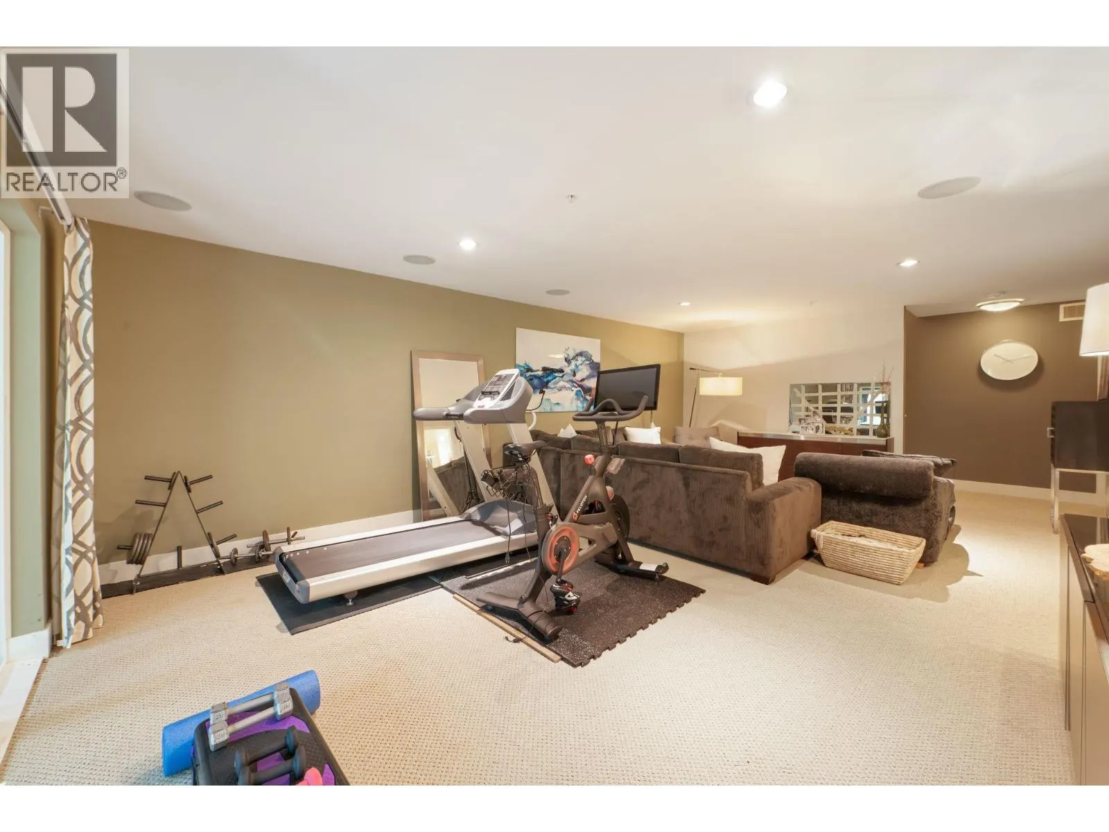 20 555 RAVEN WOODS DRIVE
