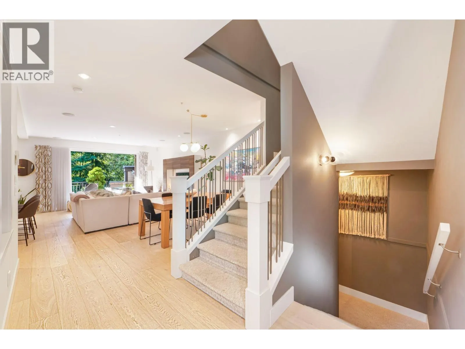 20 555 RAVEN WOODS DRIVE