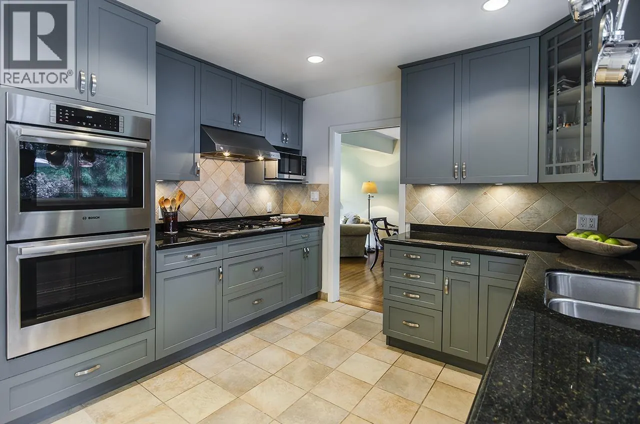 19 GLENMORE DRIVE