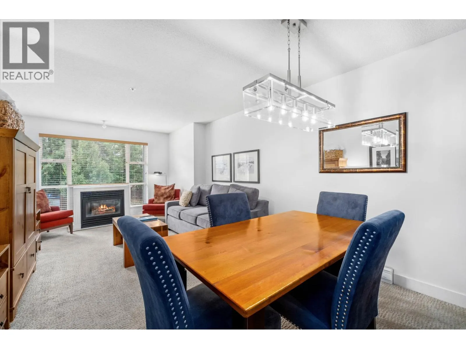 218/219 4573 CHATEAU BOULEVARD