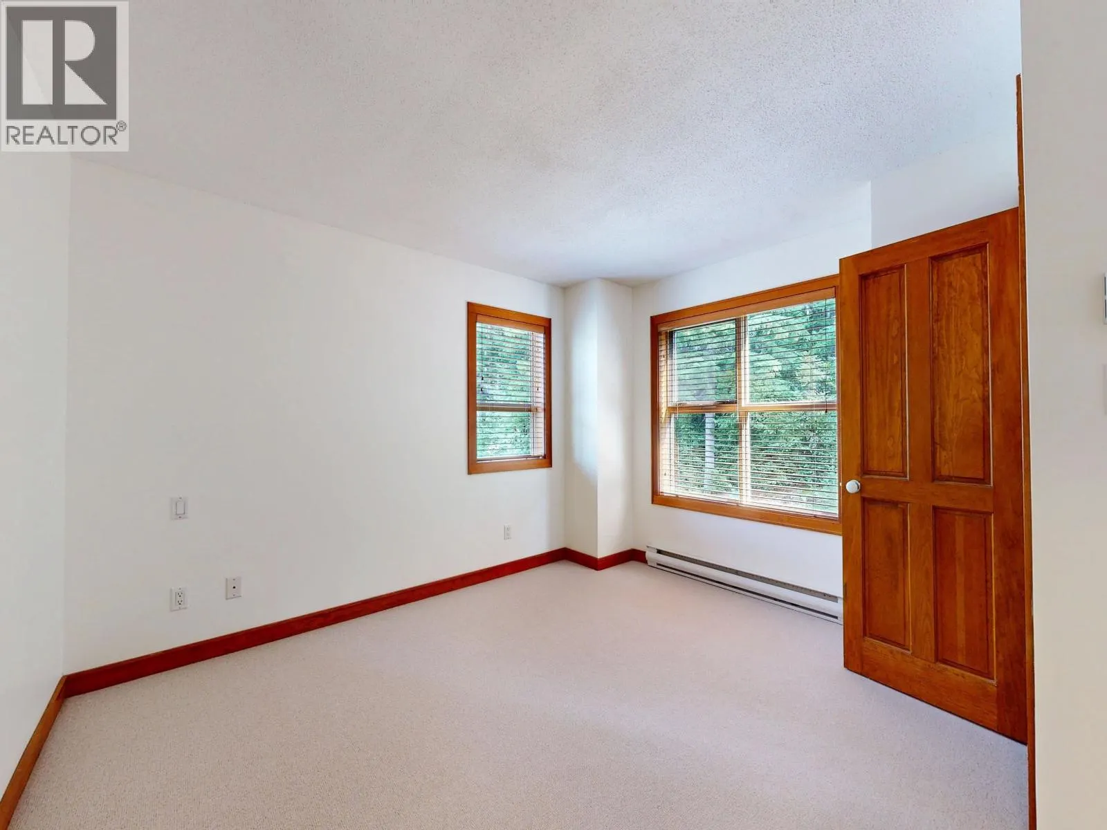 5 4661 BLACKCOMB WAY