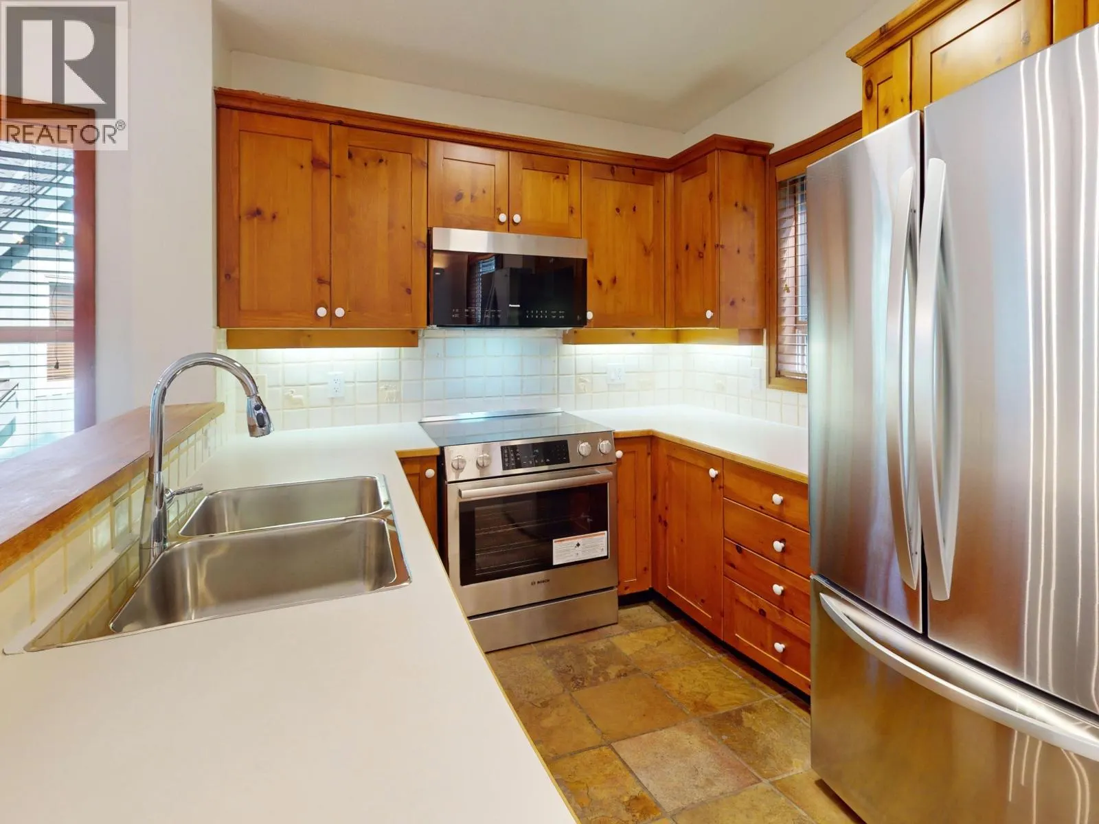 5 4661 BLACKCOMB WAY