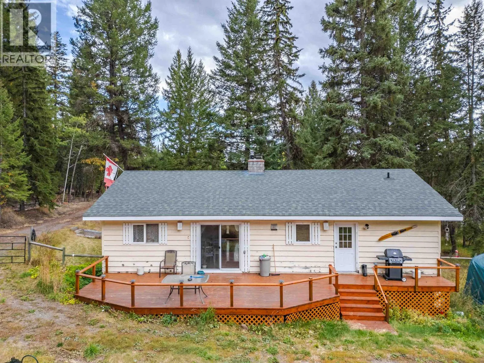 6135 RANCHETTE ROAD