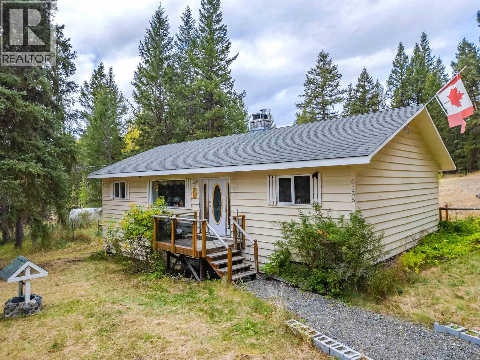 6135 RANCHETTE ROAD